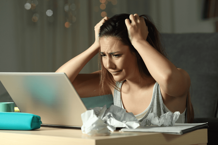 mentor can help a girl understand her mistakes